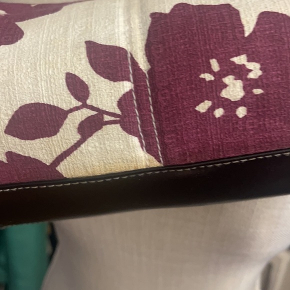 Purple Floral Hand Bag - Picture 3 of 3